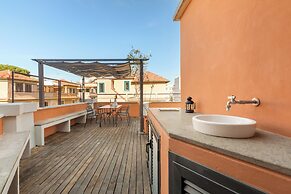 Fantastic Penthouse Over The Roman Sky 