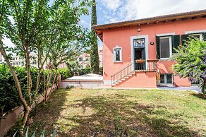 Monteverde Apartments