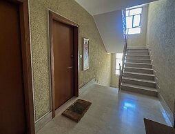 Luminous 2Br Family Apartment In Residential Area 