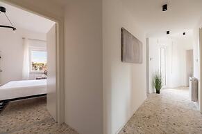 Luminous Family Apt With Balcony By St Peter'S 