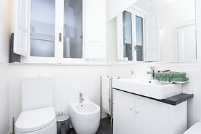 Spanish Steps Apartments