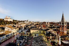 Spanish Steps Apartments