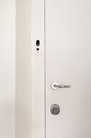 Spanish Steps Apartments