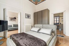 Spanish Steps Apartments