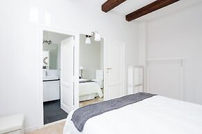 Spanish Steps Apartments