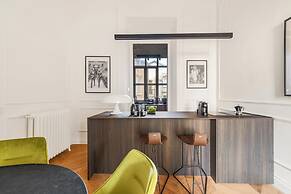 Spanish Steps Apartments