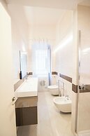 Spanish Steps Apartments