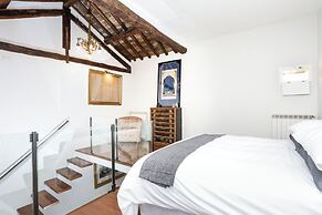 Spanish Steps Apartments