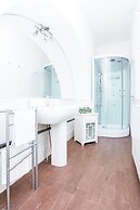 Spanish Steps Apartments