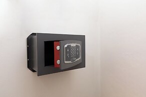 Spanish Steps Apartments