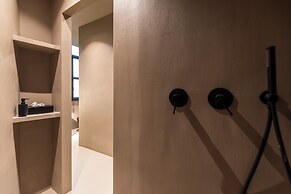 Spanish Steps Apartments