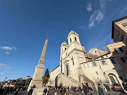 Spanish Steps Apartments