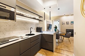 Spanish Steps Apartments