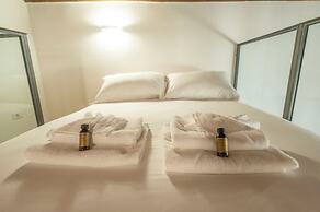 Spanish Steps Apartments