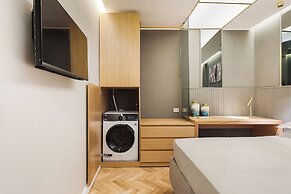 Spanish Steps Apartments