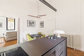 Spanish Steps Apartments