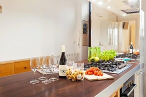 San Lorenzo Apartments