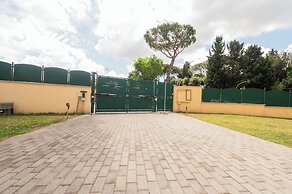 Terraced Apartments By The Ancient Appian Way