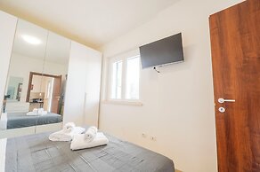 Terraced Apartments By The Ancient Appian Way