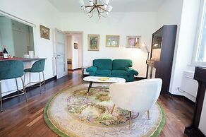 Testaccio Luminous And Large Apartment