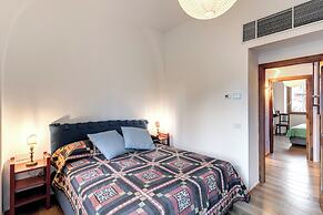 Trastevere Outstanding 4 Br Terraced Apartment