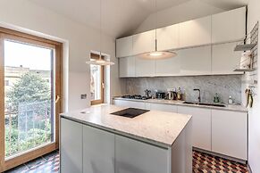 Trastevere Outstanding 4 Br Terraced Apartment