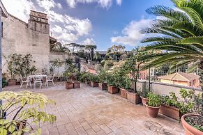 Trastevere Outstanding 4 Br Terraced Apartment