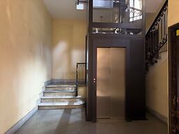 Vatican Beautiful 2Br Apartment 