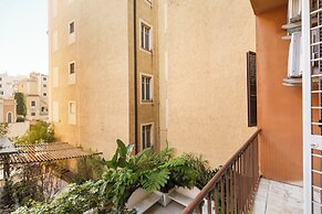 Vatican Beautiful 2Br Apartment With Terrace 