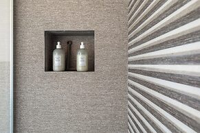 Vatican Lovely And New 2 Br Apartment