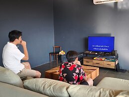 Brick Box Pool Villa & Café