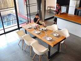 Brick Box Pool Villa & Café