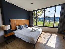 Brick Box Pool Villa & Café