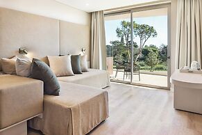 Castelo Suites Hotel