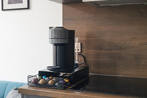 Professionals, City Centre, Parking, Superstore Nearby