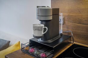 Professionals, City Centre, Parking, Superstore Nearby