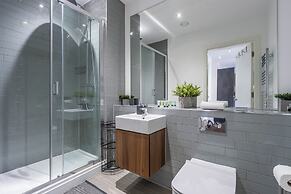 Professionals, City Centre, Parking, Superstore Nearby