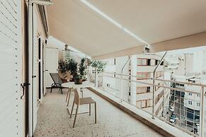 MGM Residencies - Miaouli