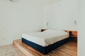 MGM Residencies - Miaouli