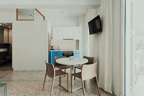 MGM Residencies - Miaouli