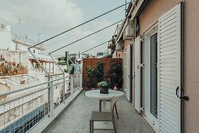 MGM Residencies - Miaouli