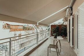 MGM Residencies - Miaouli