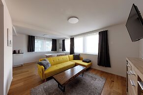 BERG&BERG APARTMENTS-Spiez Self Check-In