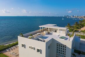 Villa Punta Sam Cancun Beachfront Luxury