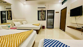Hotel Gayatri Palace
