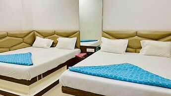 Hotel Gayatri Palace