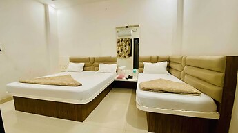 Hotel Gayatri Palace