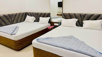 Hotel Gayatri Palace