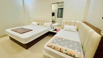 Hotel Gayatri Palace