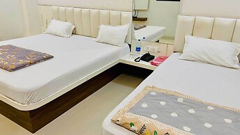 Hotel Gayatri Palace